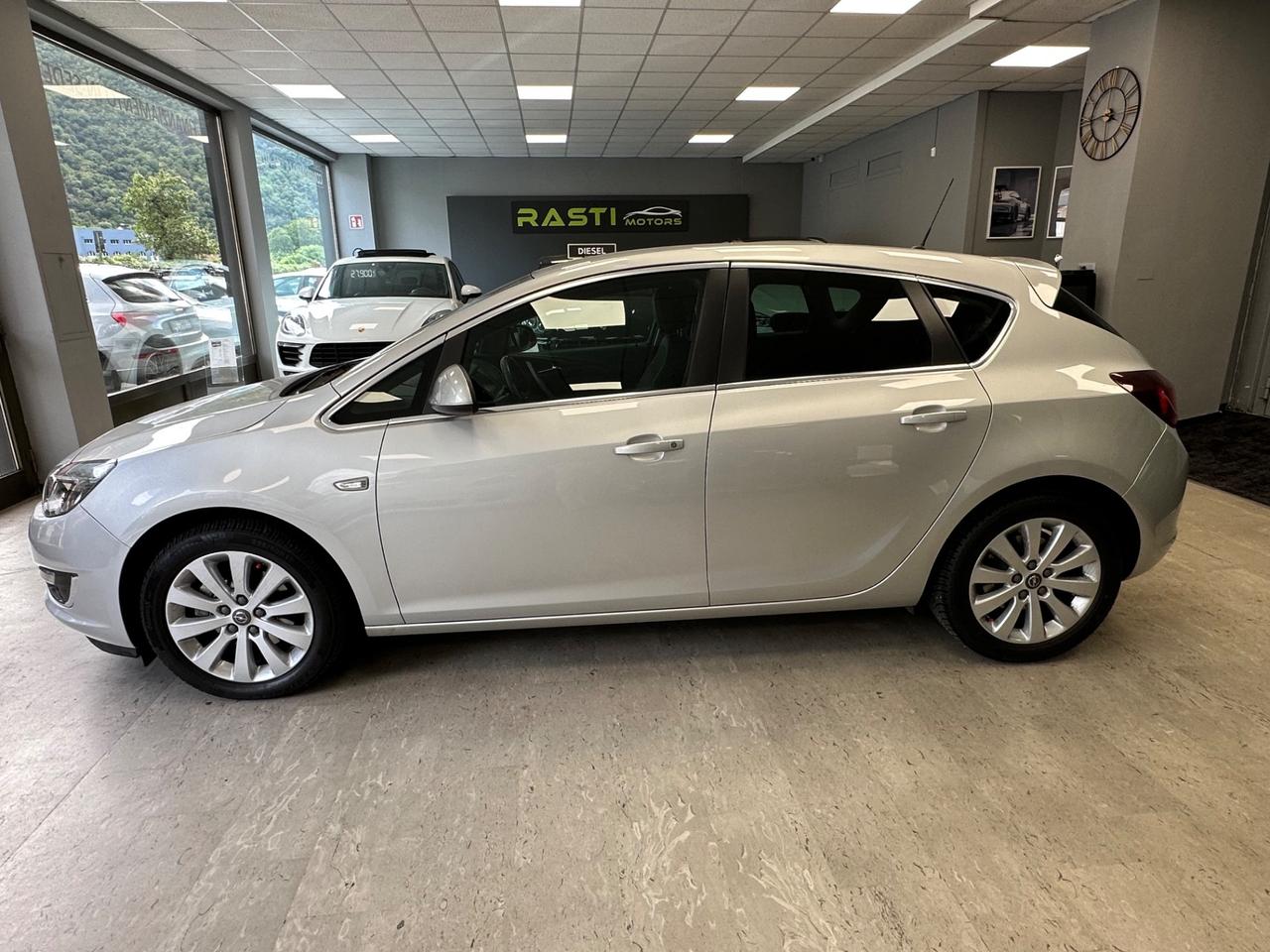 Opel Astra 1.7 CDTI 110CV 5 porte Cosmo