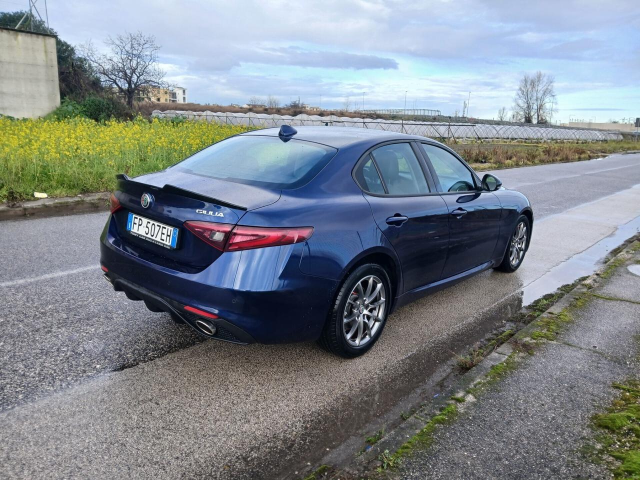 Alfa Romeo Giulia 2.2 Turbodiesel 180CV AT8 Eco Bu