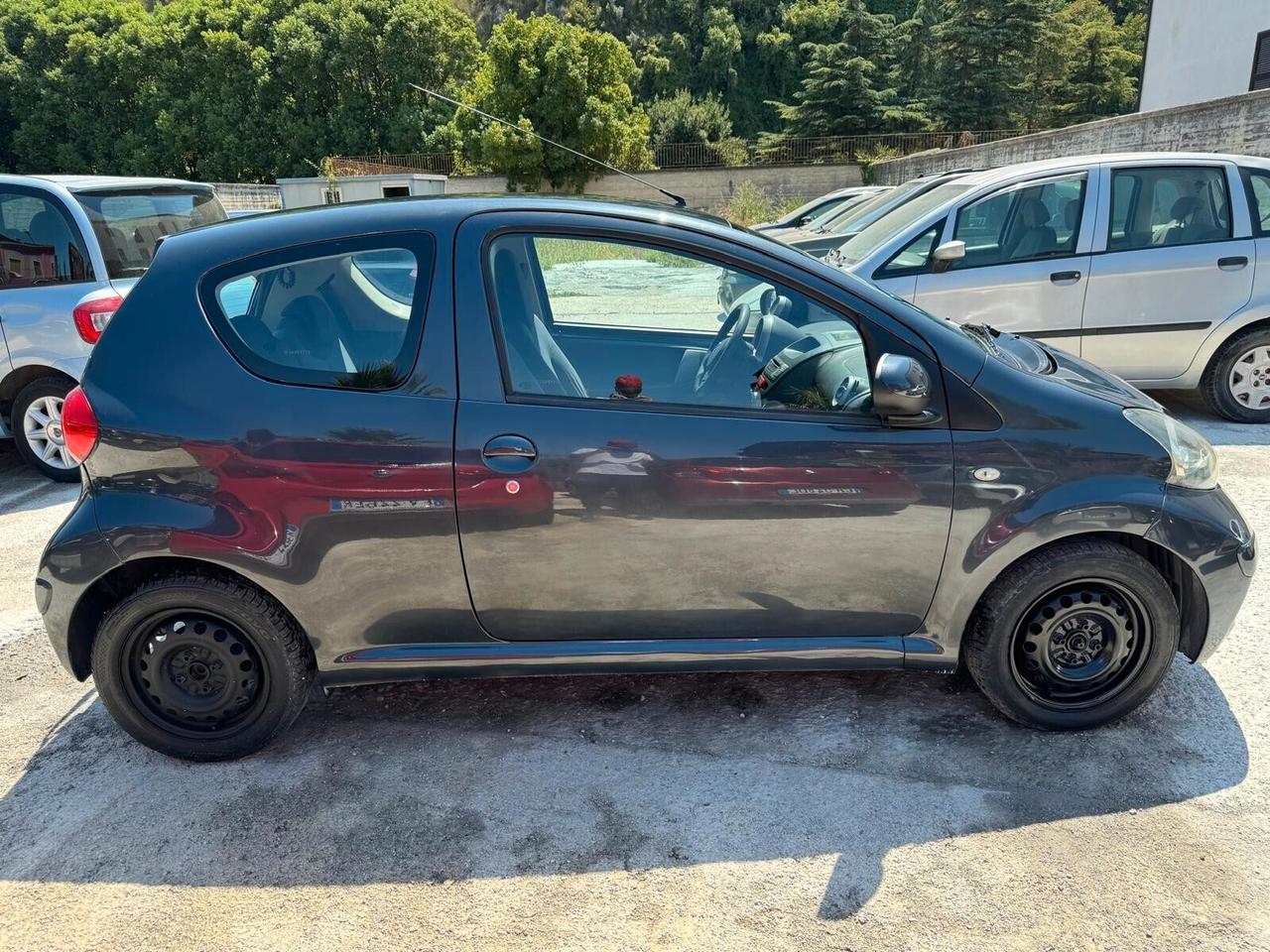 Toyota Aygo 1.0 12V VVT-i 3 porte Sol