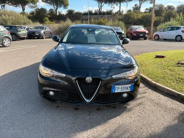 Alfa Romeo Giulia 2.2 Turbodiesel 136 CV AT8 Business