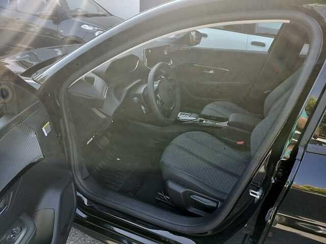 Peugeot 208 motore elettrico 136 CV Allure