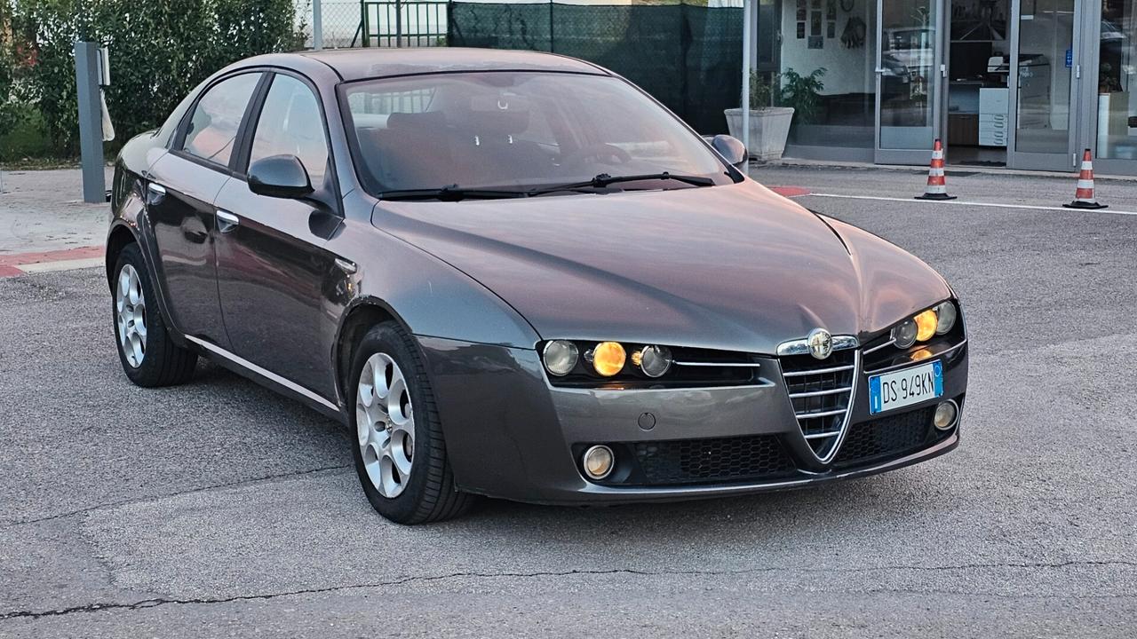 Alfa Romeo 159 1.9 JTDm Distinctive