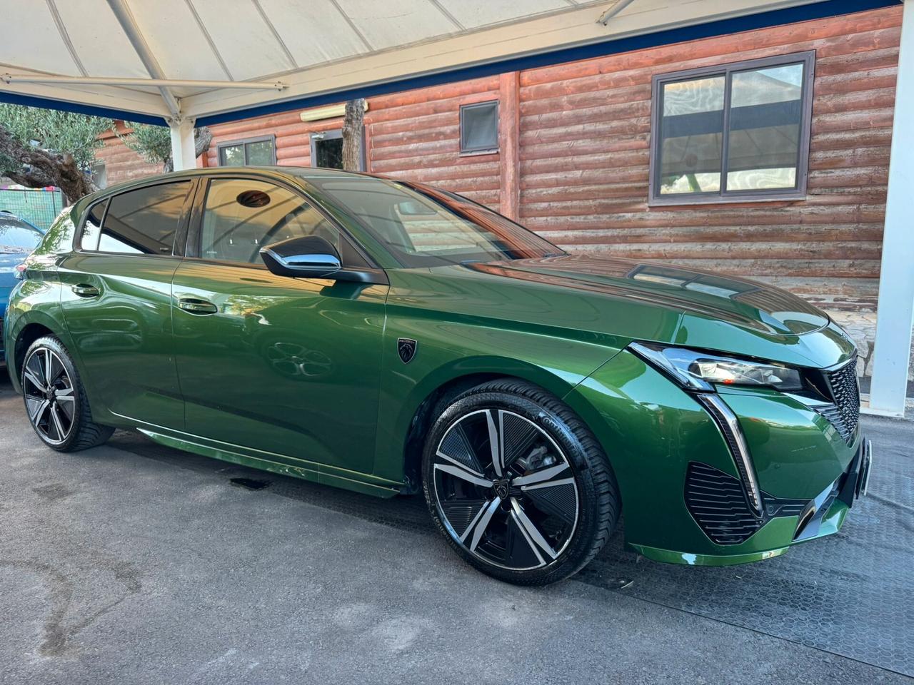 Peugeot 308 BlueHDi 130 S&S EAT8 GT