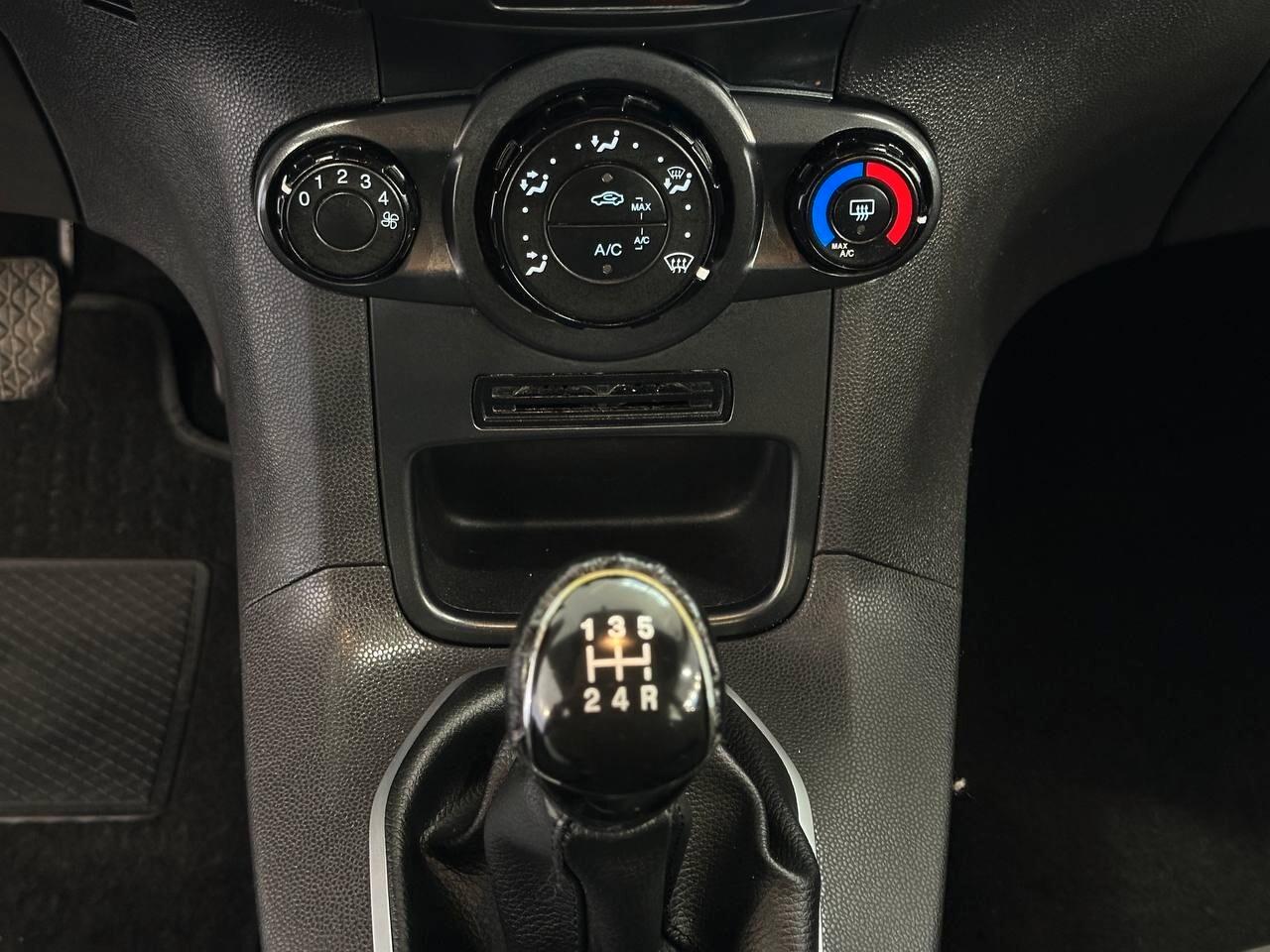 Ford Fiesta 1.0 80CV 5 porte Titanium