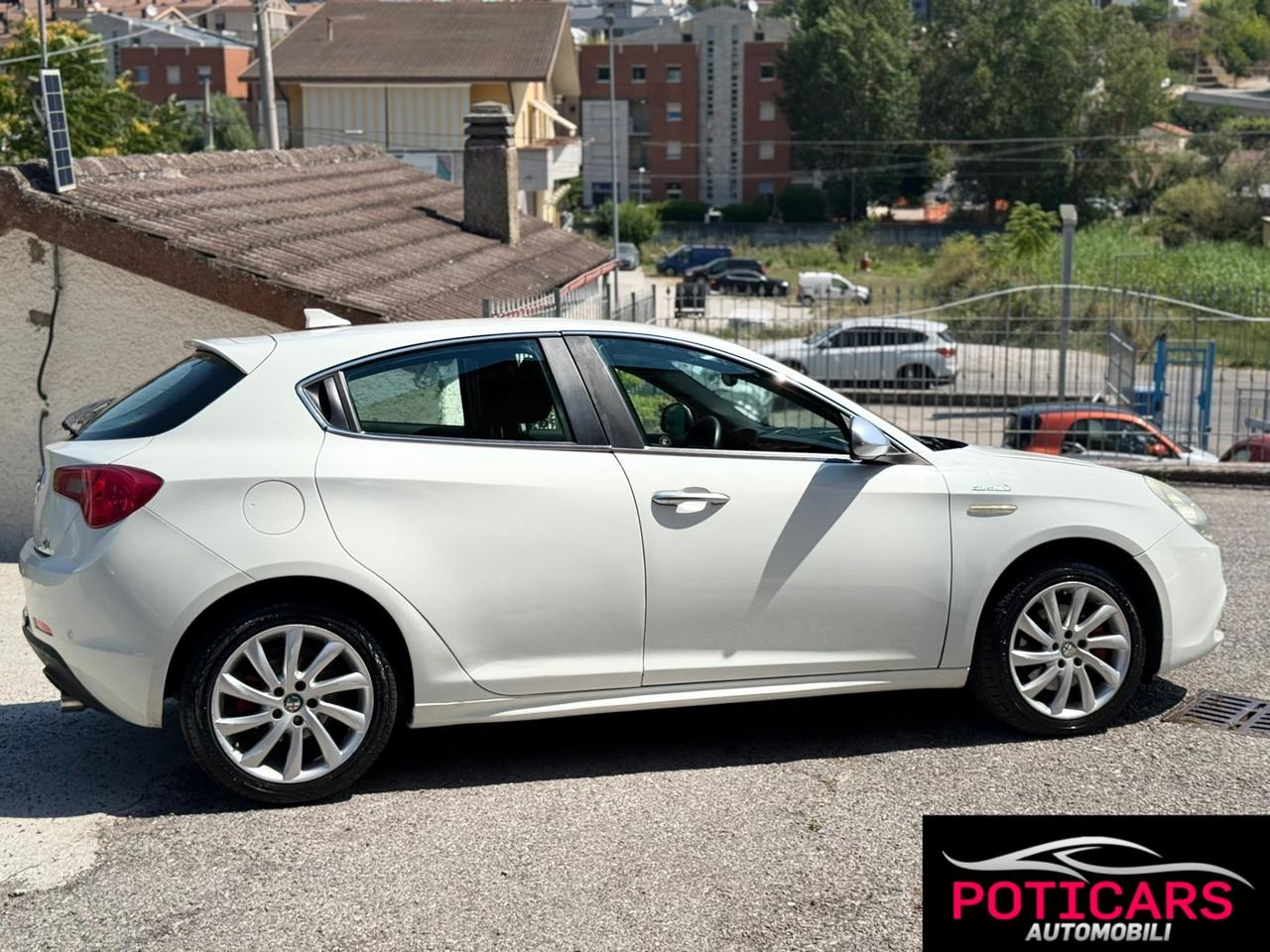 Alfa Romeo Giulietta 2.0 JTDm-2 140 CV Distinctive