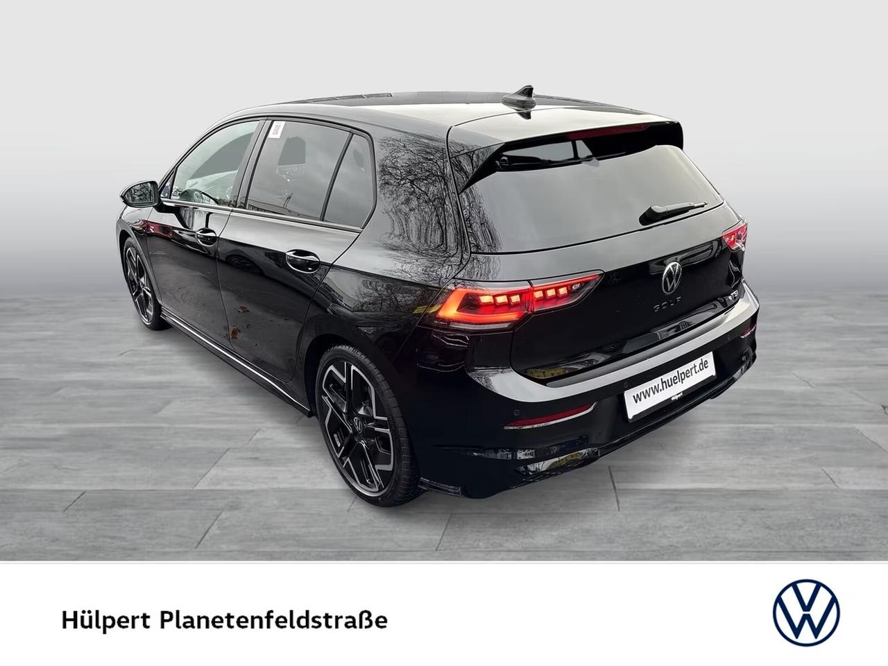 Volkswagen*Golf*1.5*eTSI*150CV*DSG*R-LINE*BLACK*STYLE*FACELIFT*18"*CAMERA*ACC