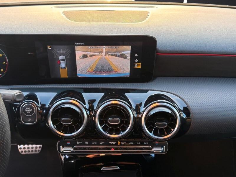 MERCEDES Classe A (W177) A 180 Automatic Pr...