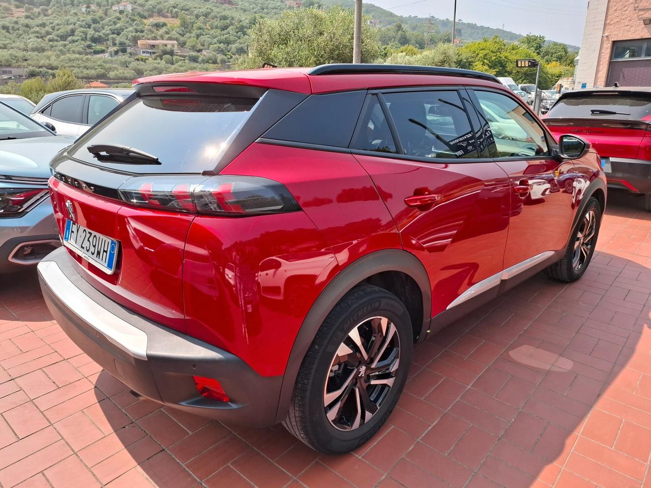Peugeot 2008 PureTech 100 S&S Allure Pack