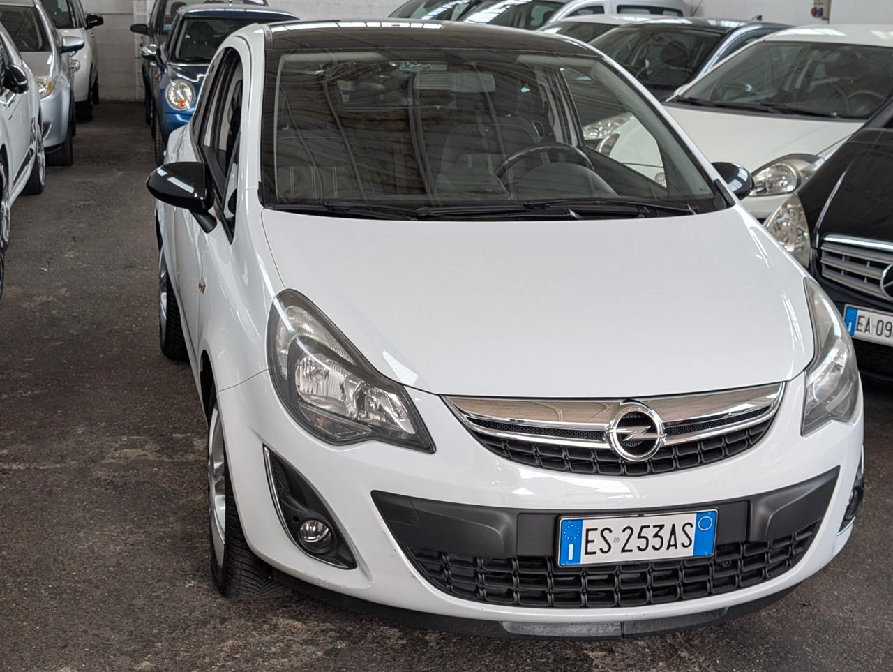 Opel Corsa 1.2 85CV 3 porte GPL-TECH b-color