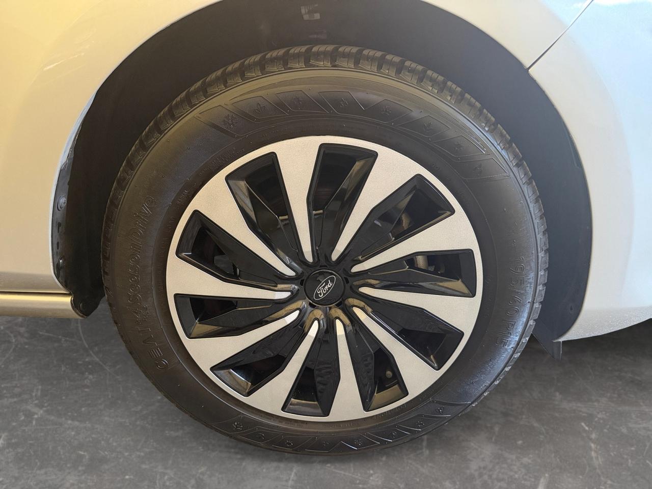 Ford Fiesta 5 Porte Fiesta 5p 1.0 ecoboost Hybrid Titanium 125cv