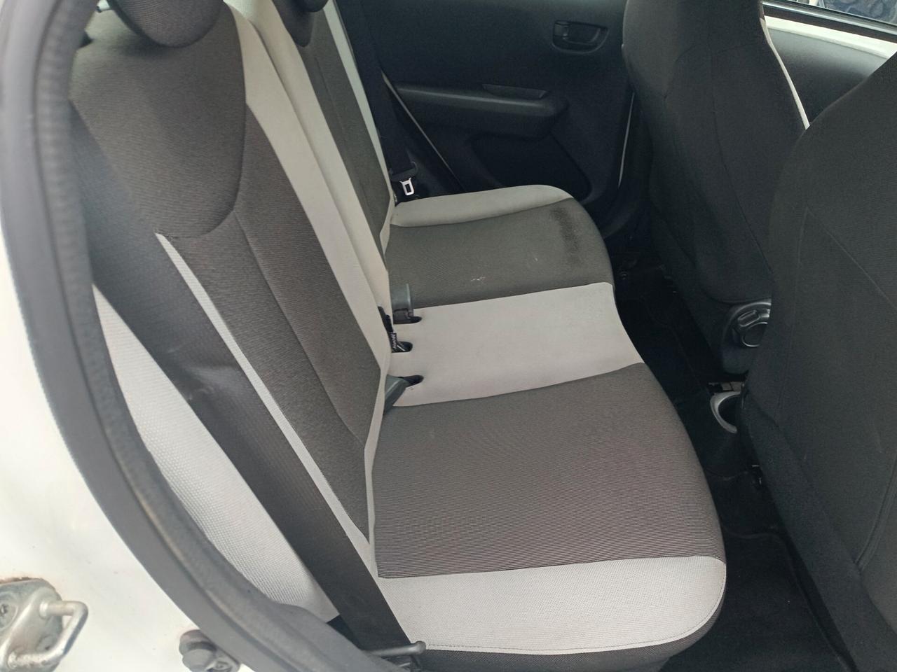 Toyota Aygo 1.0 VVT-i 69 CV 5 porte x-cool