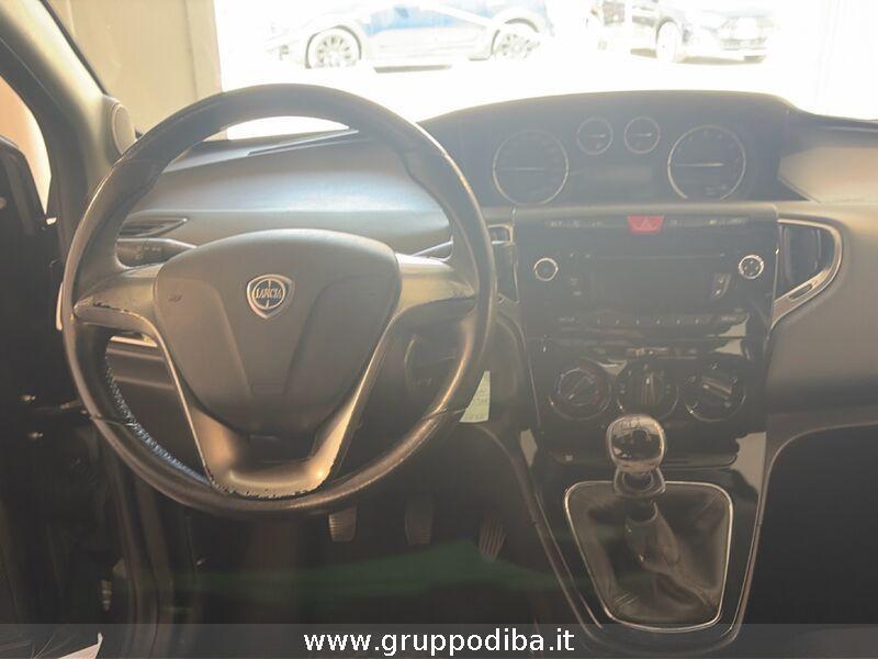 Lancia Ypsilon III 2011 Benzina 1.2 8v silver 69cv