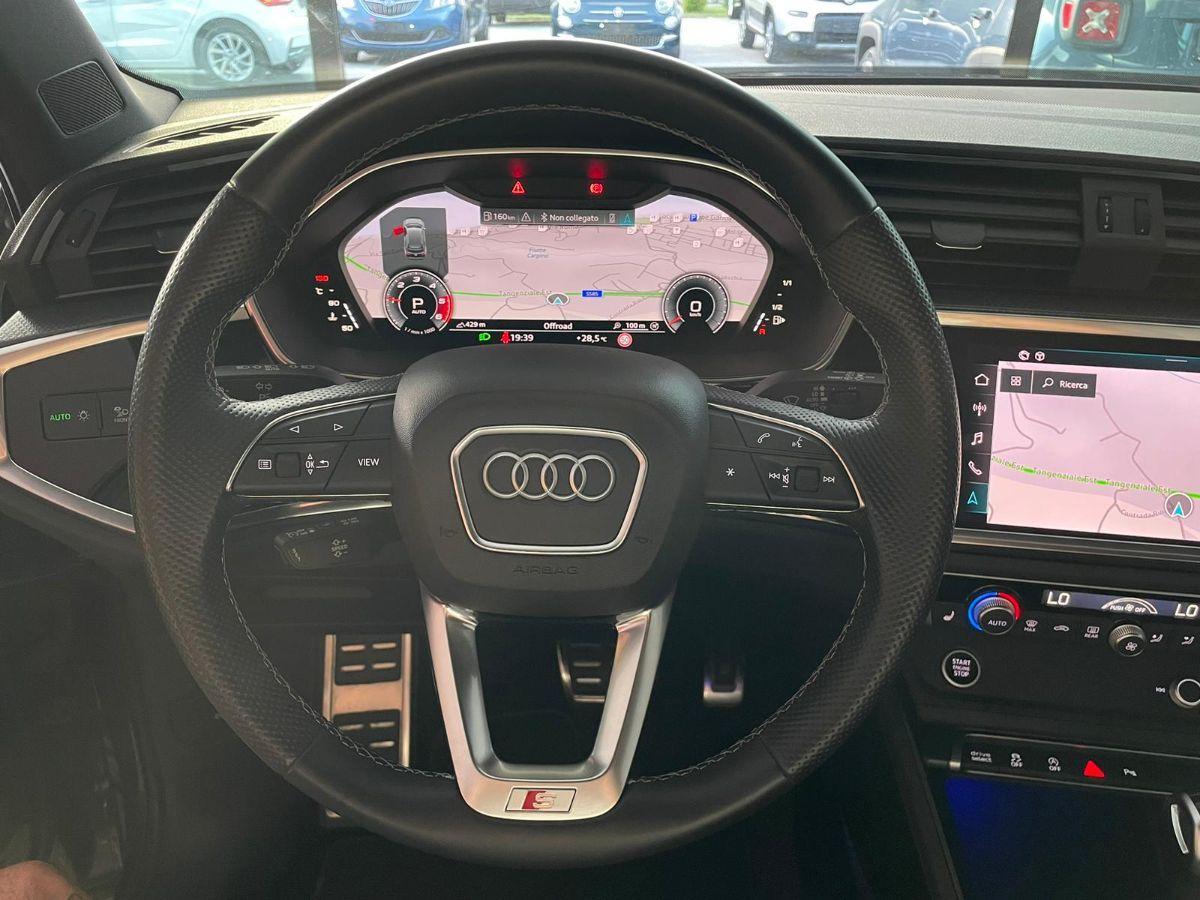 AUDI - Q3 - SPB 40 TDI quattro S tr. Ident. Black