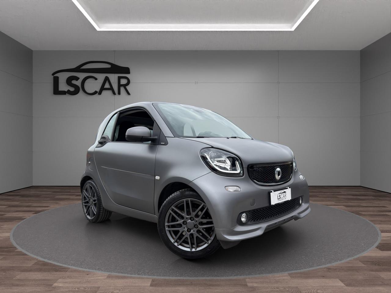 smart forTwo Allestimento BRABUS - Unipro - Promo Finanziamento - Tetto panoramico - LED