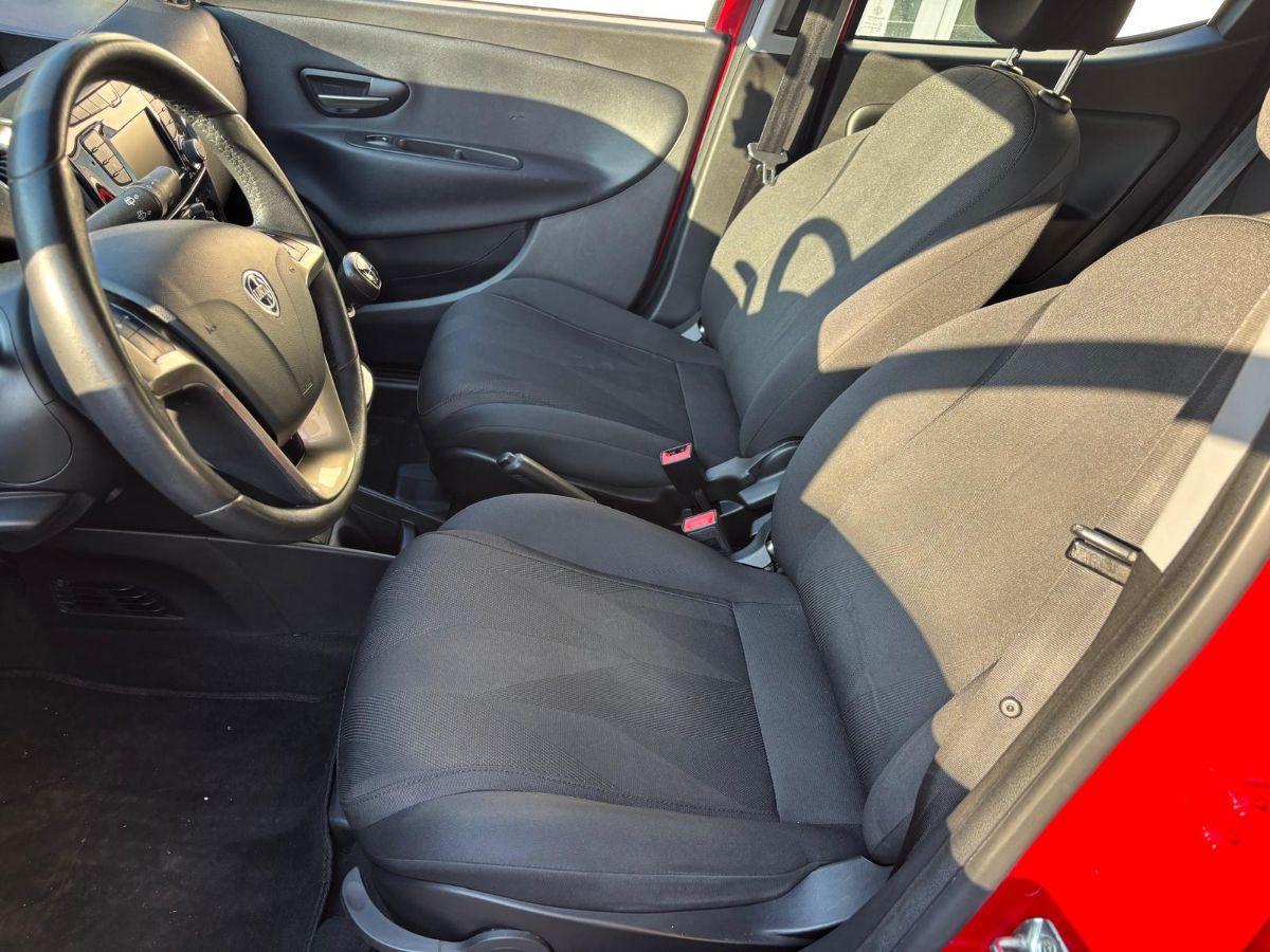 LANCIA Ypsilon 1.2 69 CV 5p.GPL Ecochic Silver