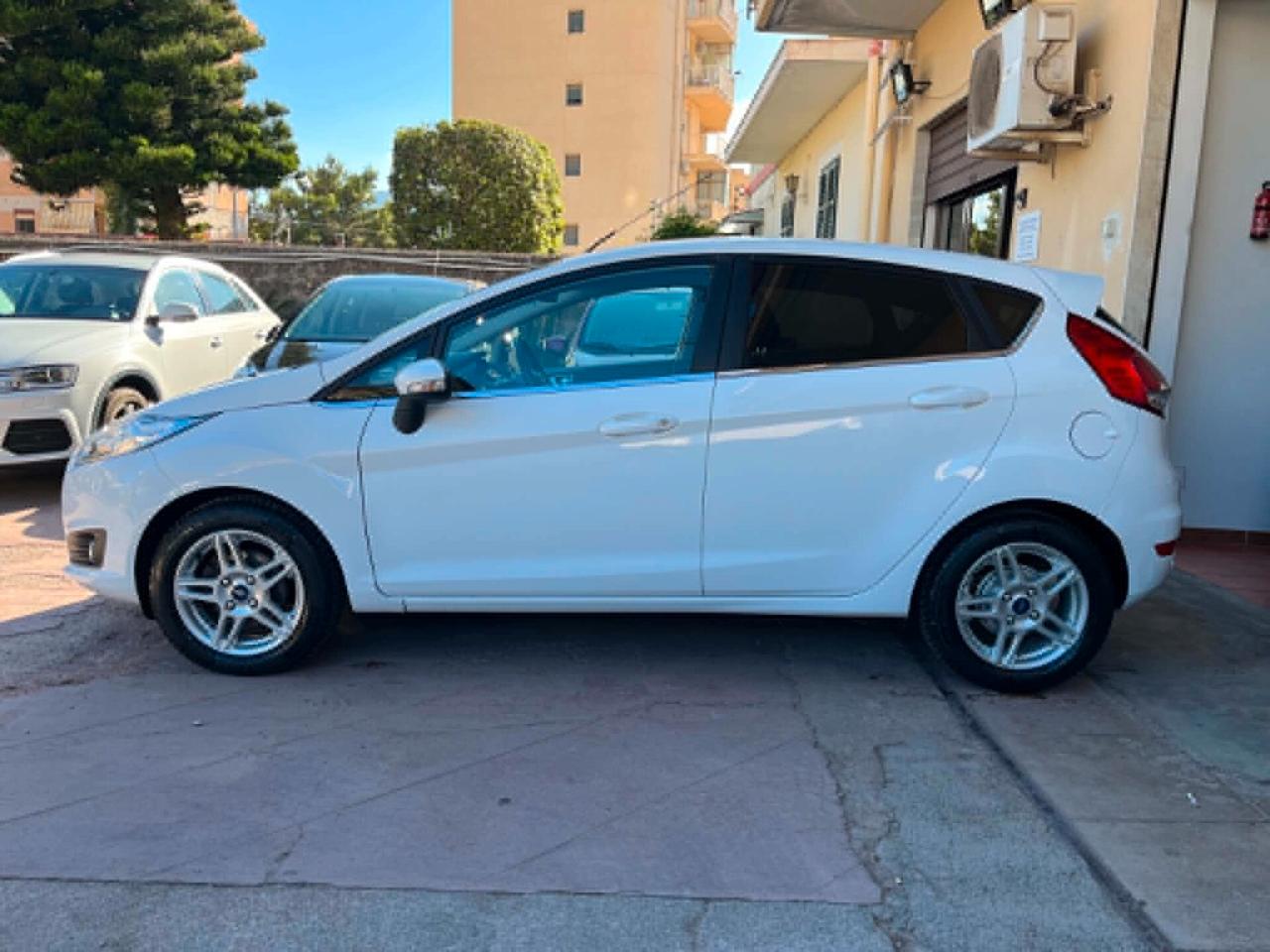 FORD FIESTA 1.5TDCI 95CV DIESEL 2014 NAVIGATORE FULL