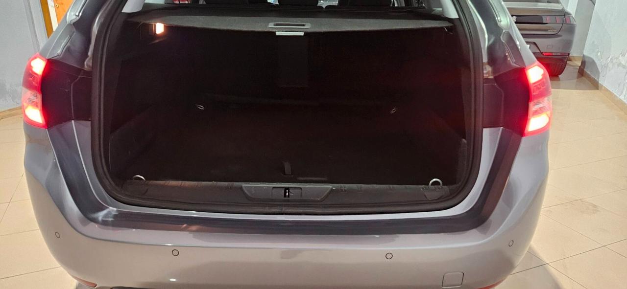Peugeot 308 BlueHDi 130 cv 6 Marce SW Allure
