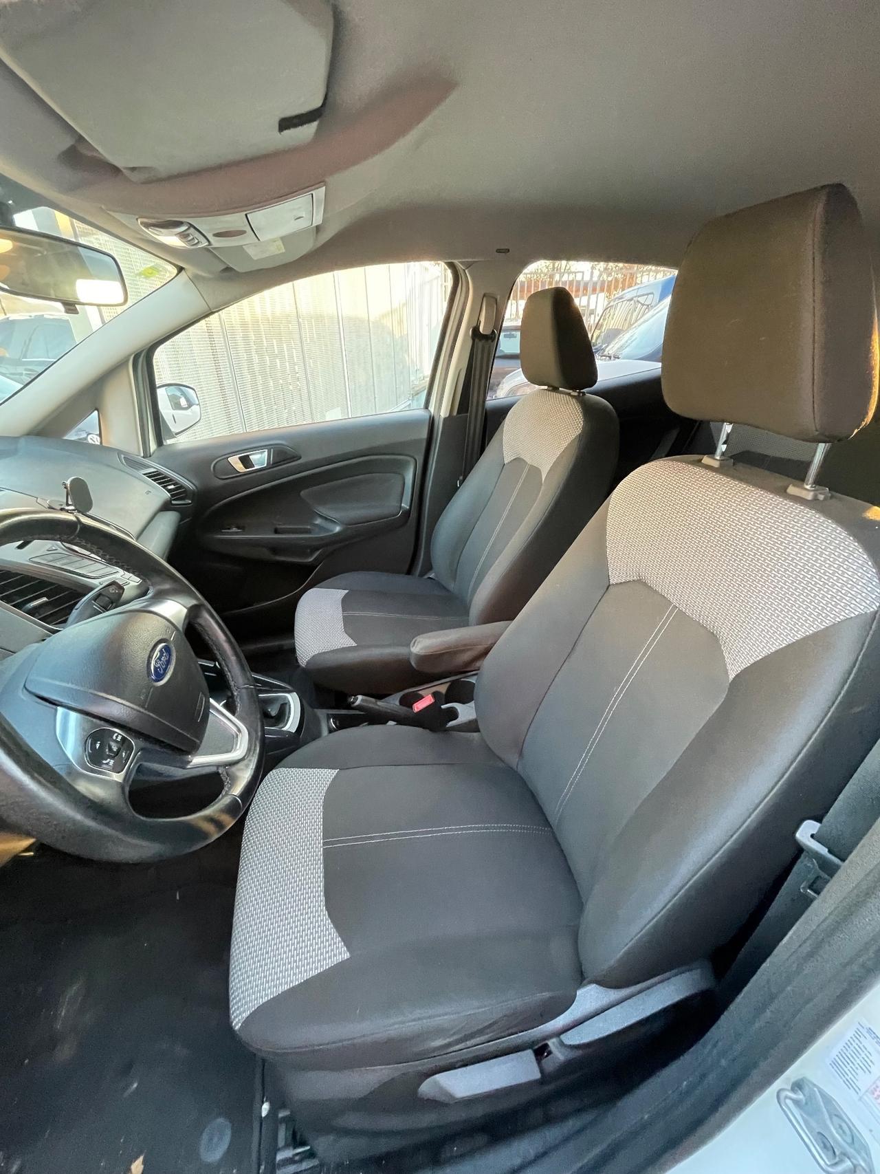 Ford EcoSport titanium