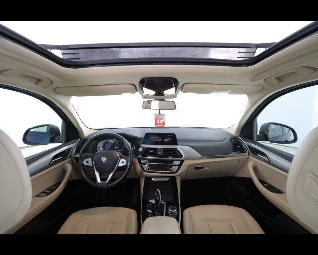 BMW X3 xDrive30e Business Advantage