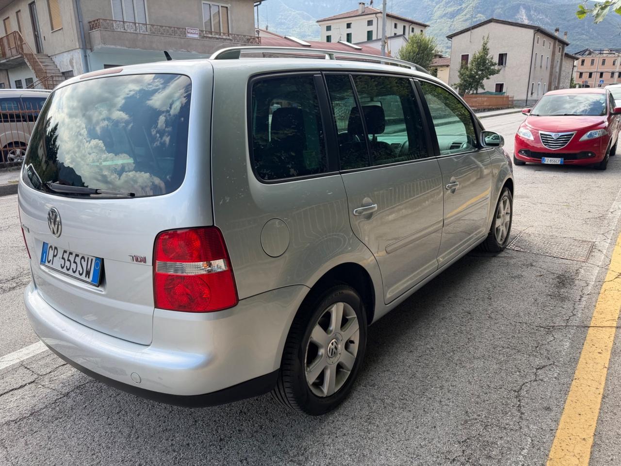 Volkswagen Touran 2.0 TDI 136CV Highline