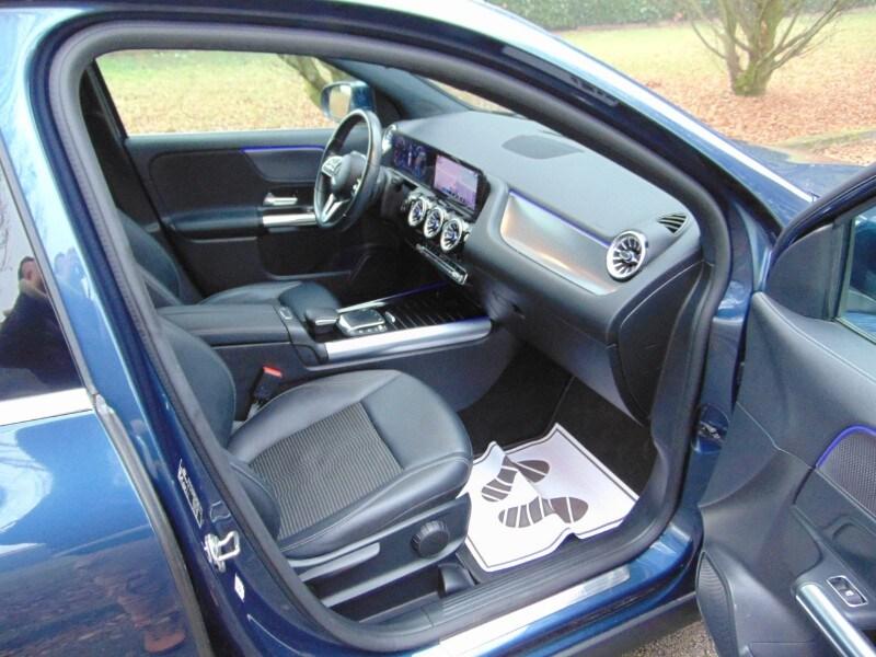 MERCEDES GLA (H247) GLA 200 Automatic ...