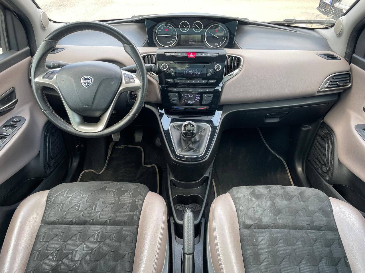 Lancia Ypsilon 1.3 MJT 16V 95 CV 5 porte S&S Elle-TETTO APRIBILE