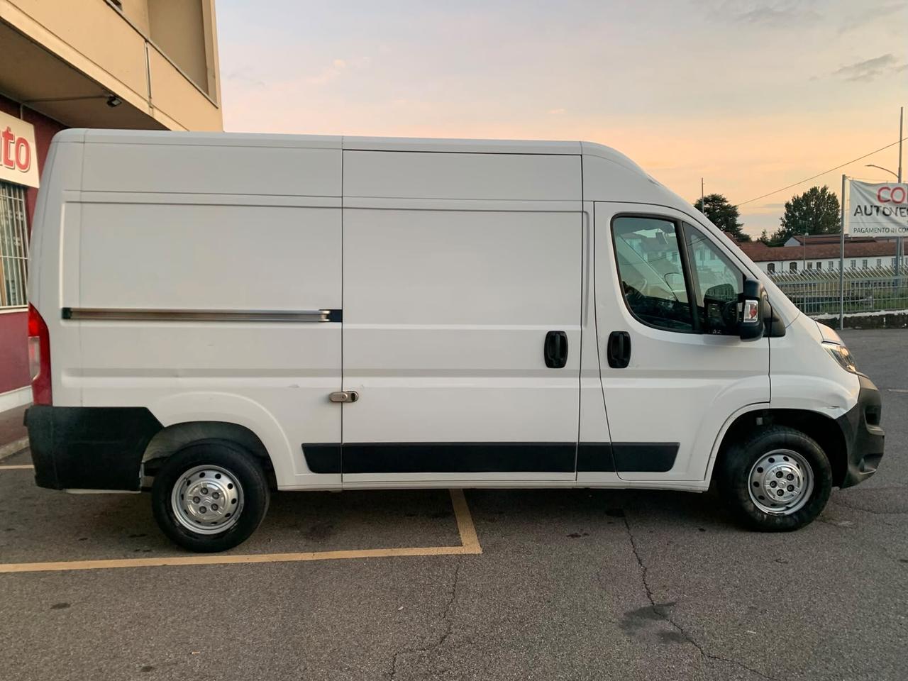 Citroen Jumper 33 L2H2 2.2 bluehdi 120cv