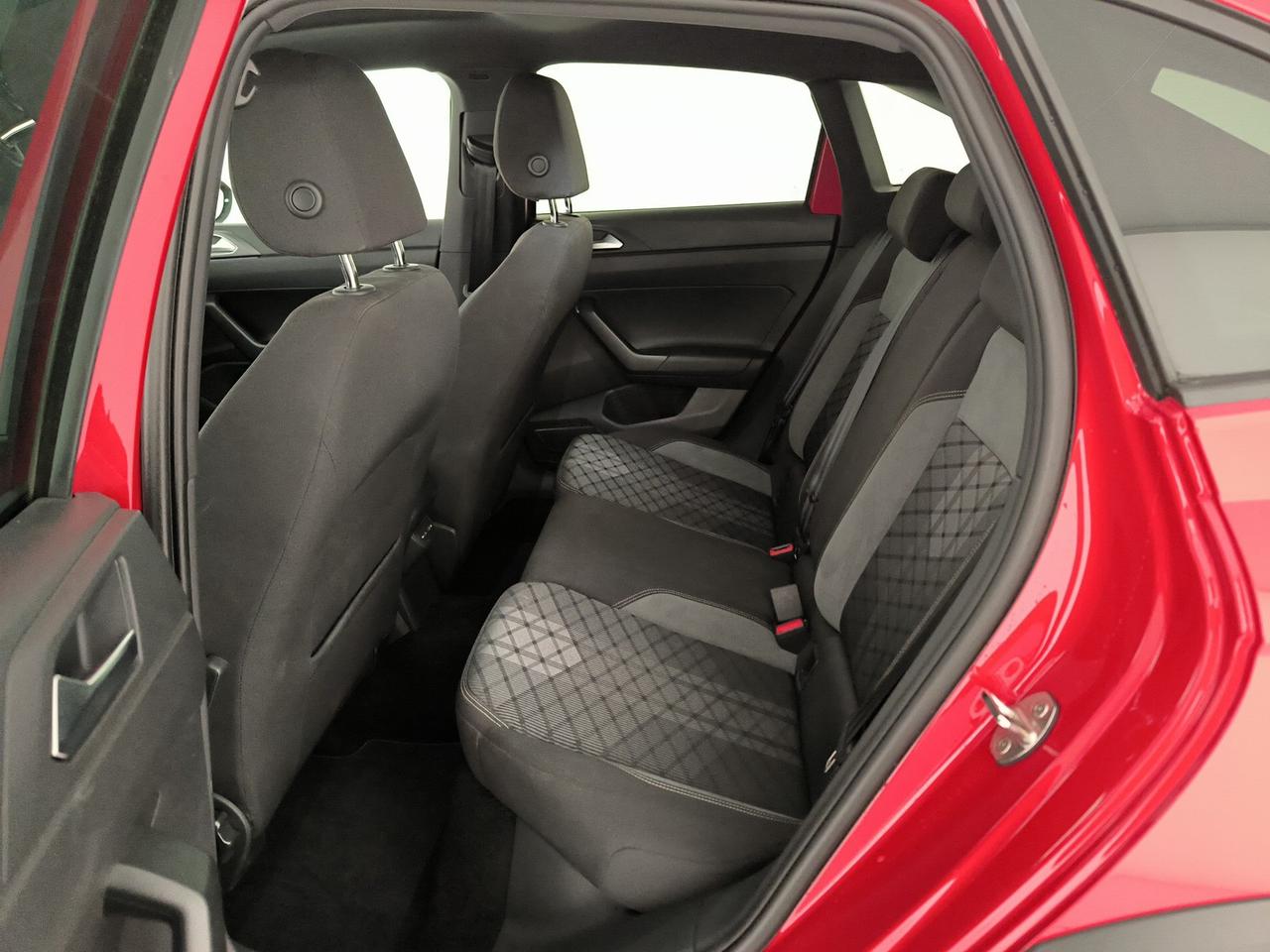 Volkswagen Taigo 1.0 tsi r-line 110cv