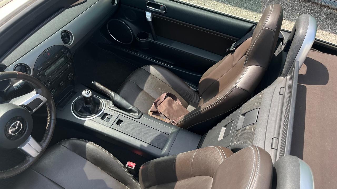 Mazda MX-5 Roadster Coupé 1.8L 16V Niseko