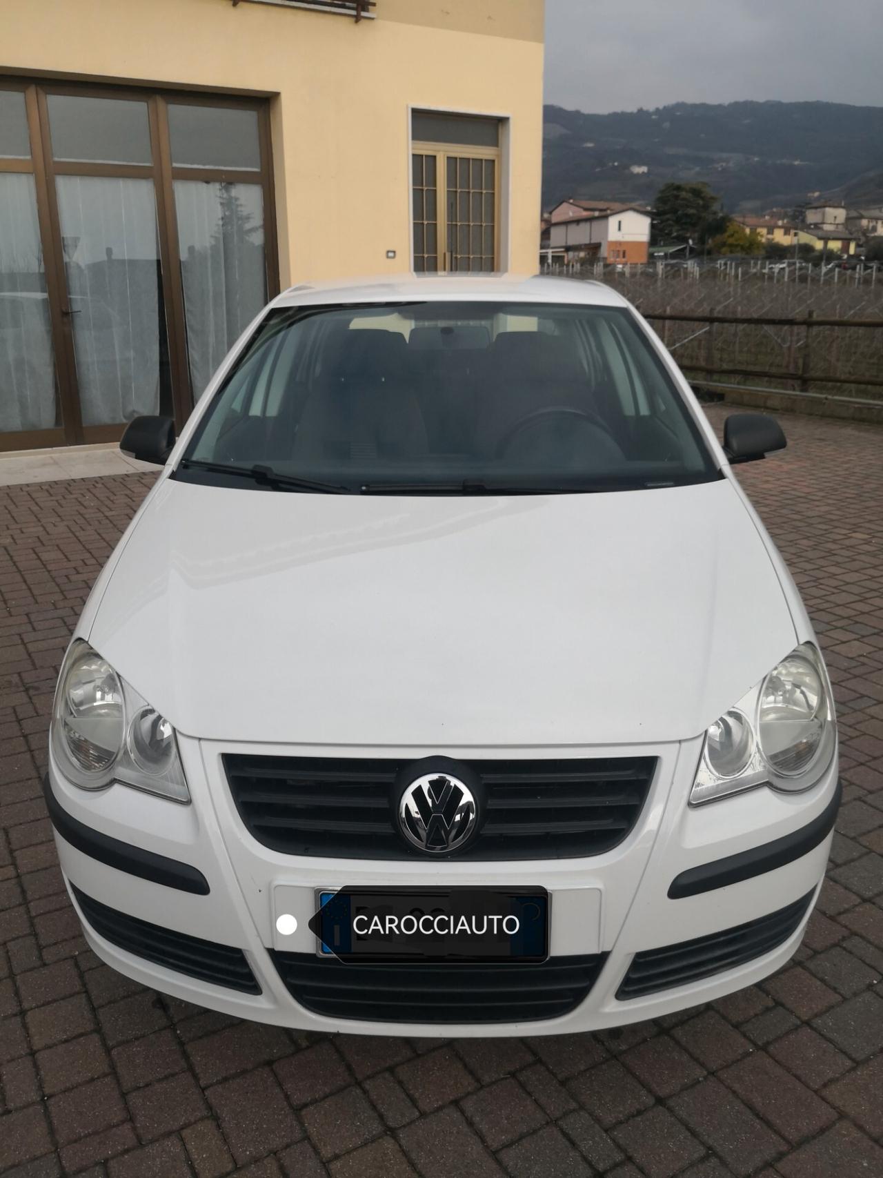 Volkswagen Polo 1. 2 benzina neopatentati