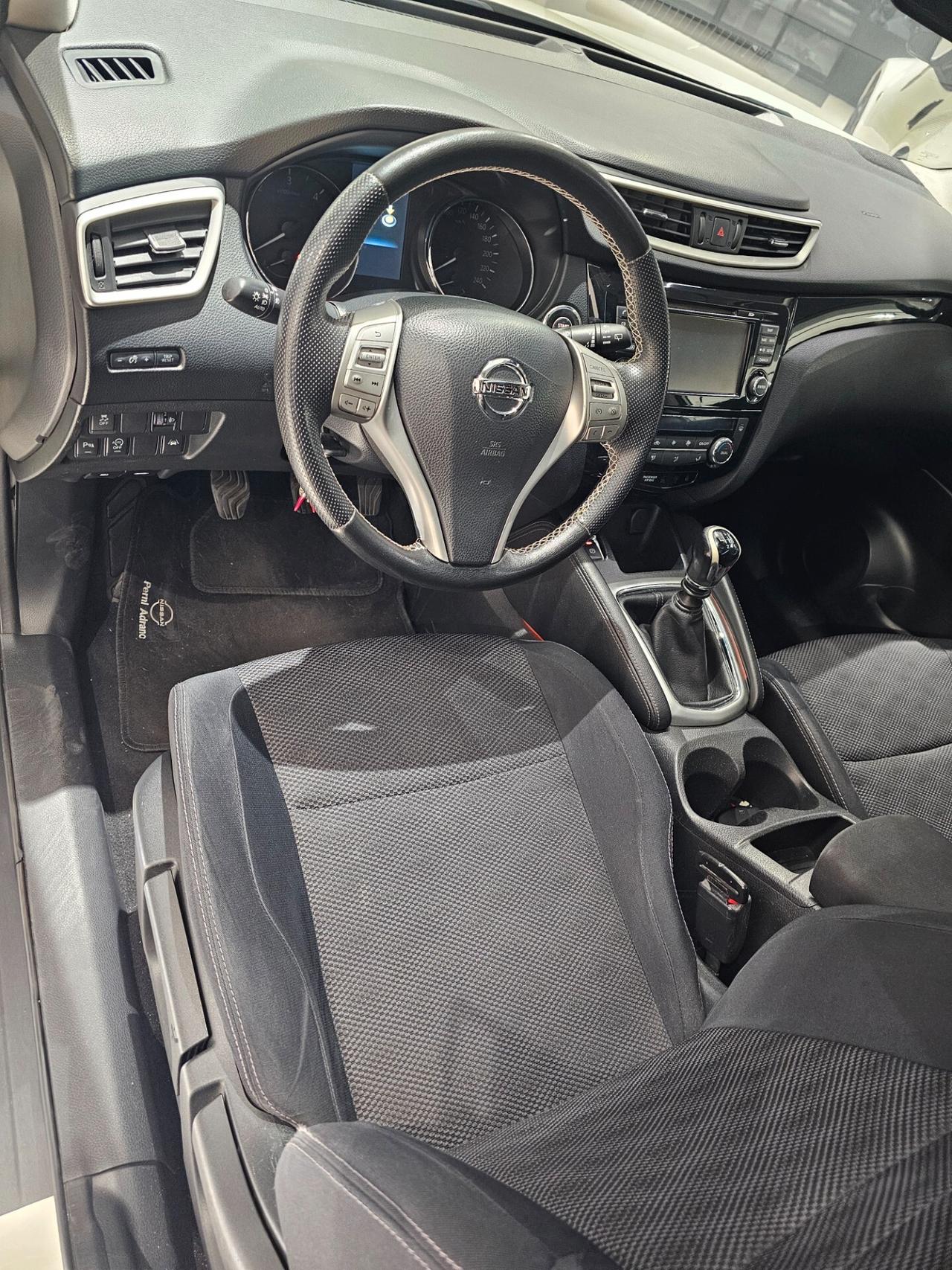 Nissan Qashqai 1.5 dCi 360