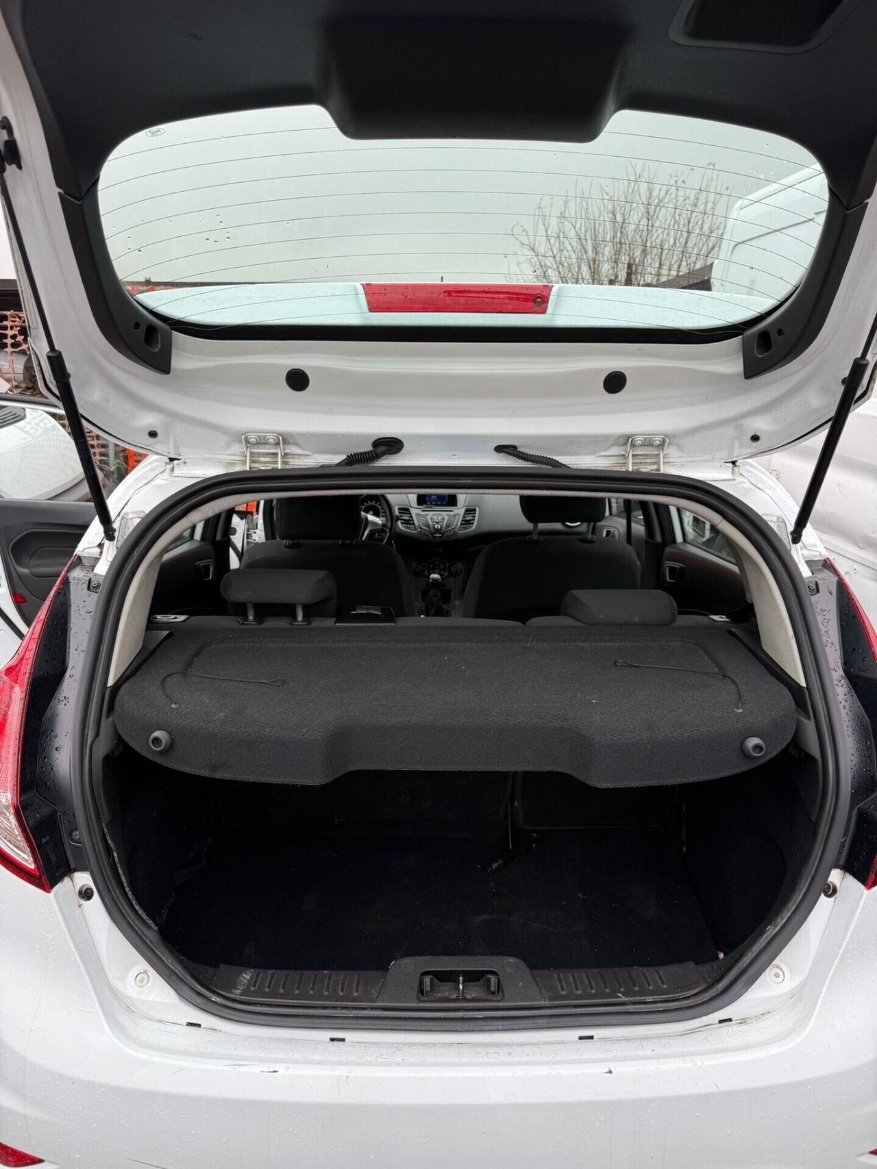 Ford Fiesta 1.2 Neopatentati 17