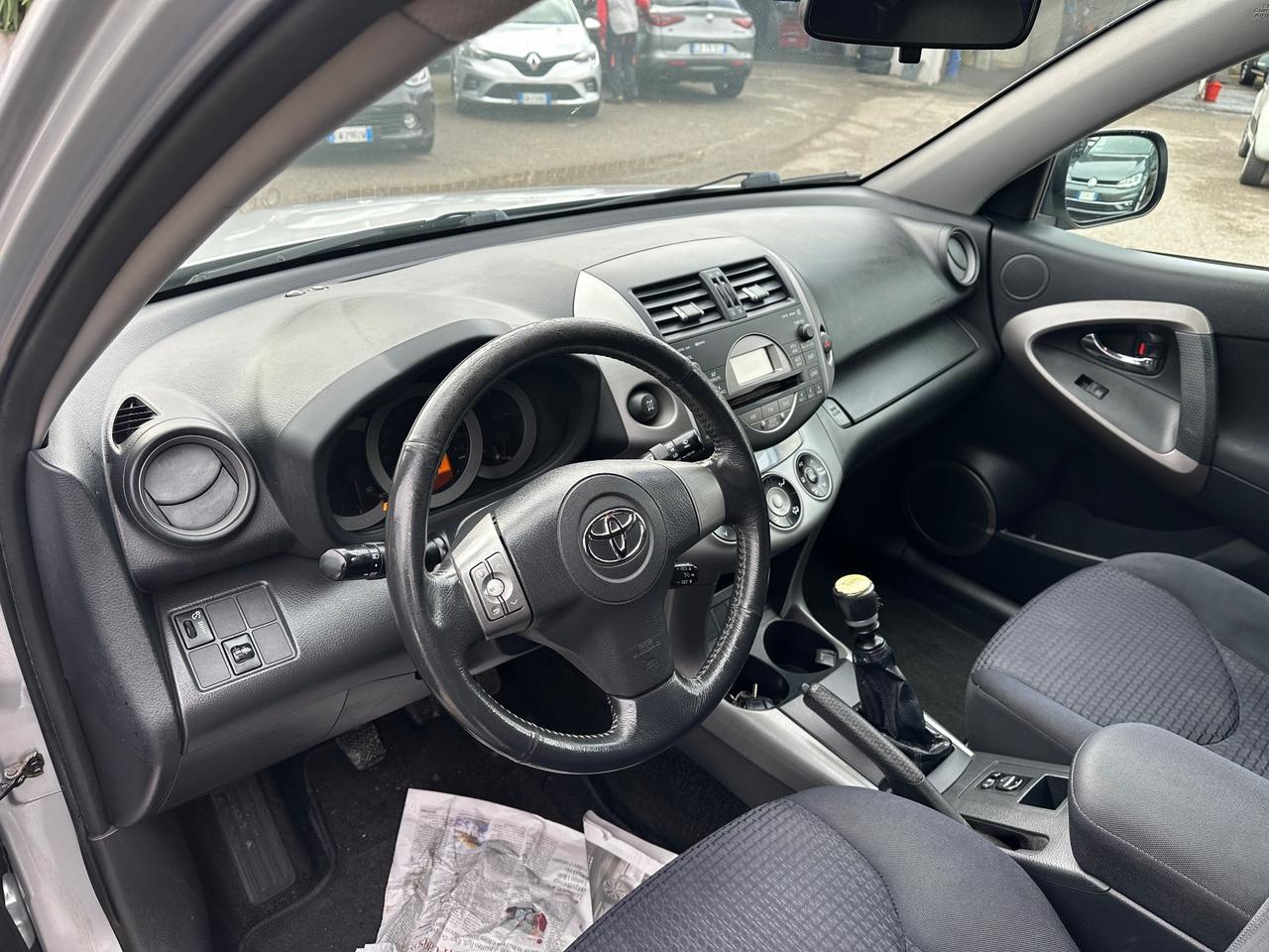 Toyota RAV 4 RAV4 2.2 D-4D 177 CV Luxury