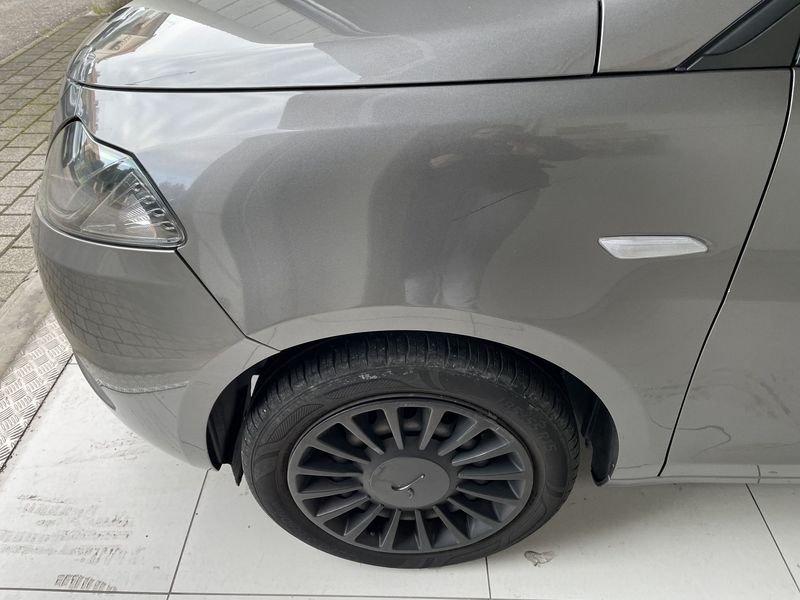 Lancia Ypsilon Ypsilon 1.0 FireFly 5 porte S&S Hybrid Silver