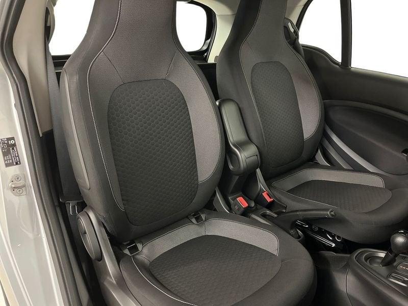 smart fortwo fortwo EQ Passion 22kw