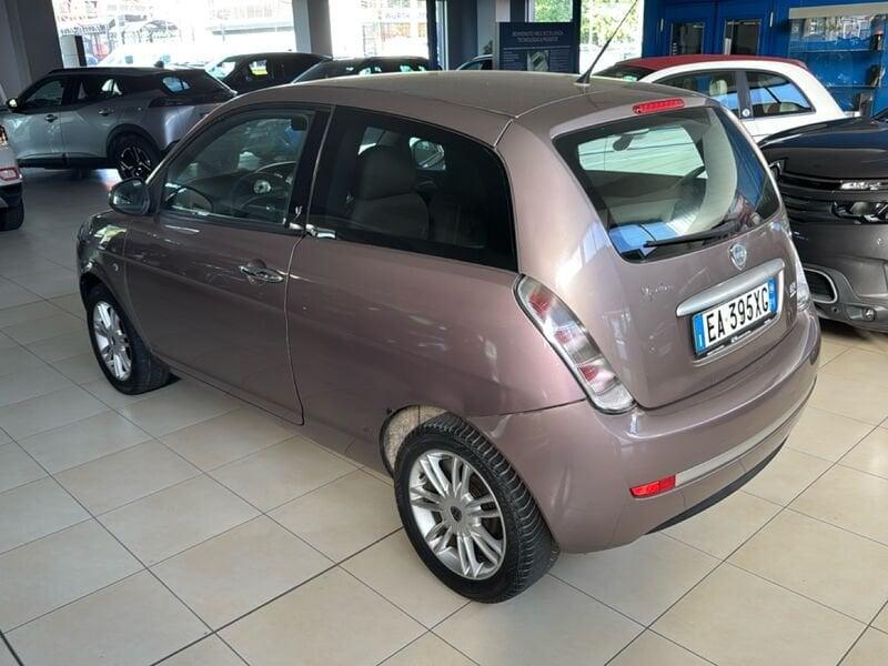 Lancia Ypsilon Ypsilon 1.2 8v Elle