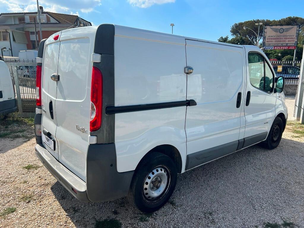 Renault Trafic 2.0 DCI H1 L1 3 Posti
