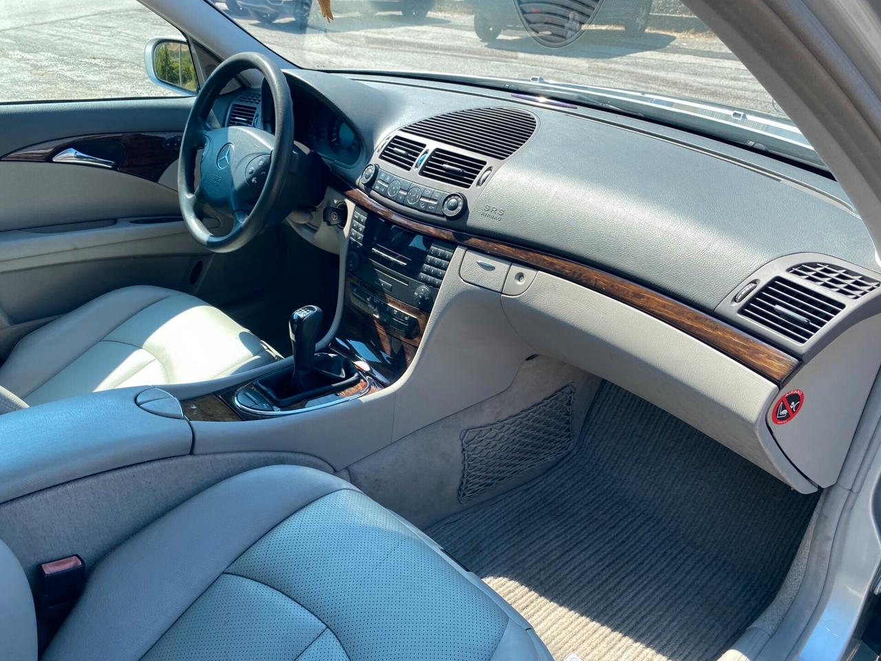 Mercedes-benz E 200 Kompressor TPS cat Classic GPL
