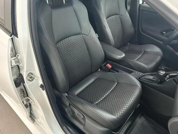 Toyota Yaris 1.5 Hybrid 5 porte Lounge