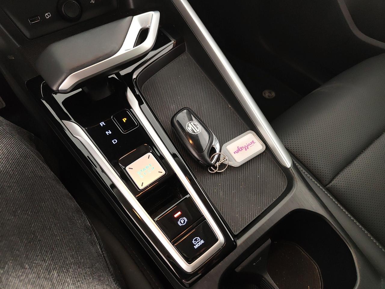 Mg HS PHEV Luxury
