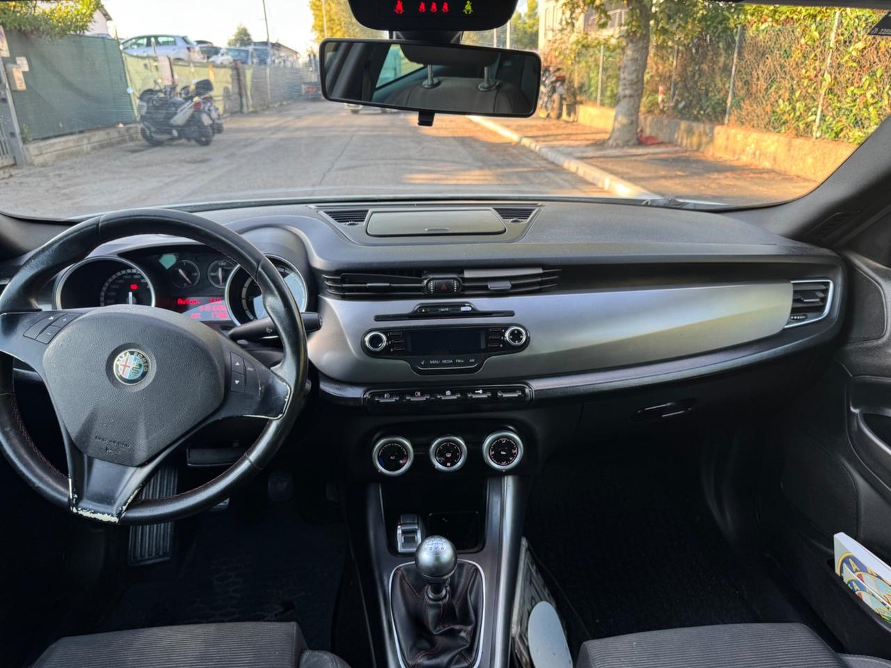 Alfa Romeo Giulietta 1.6 JTDm-2 105 CV Distinctive