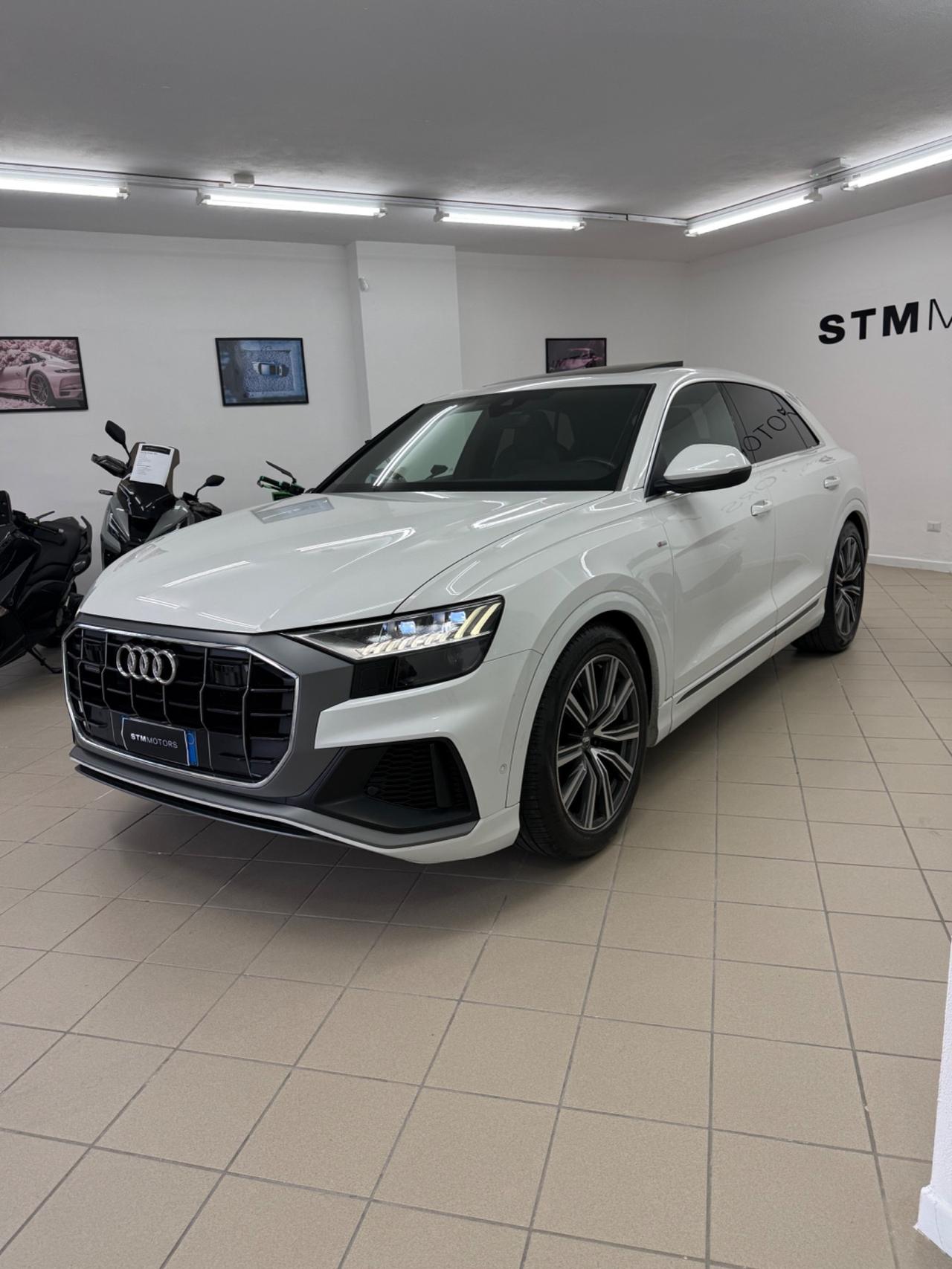 Audi Q8 45 TDI quattro tiptronic Sport