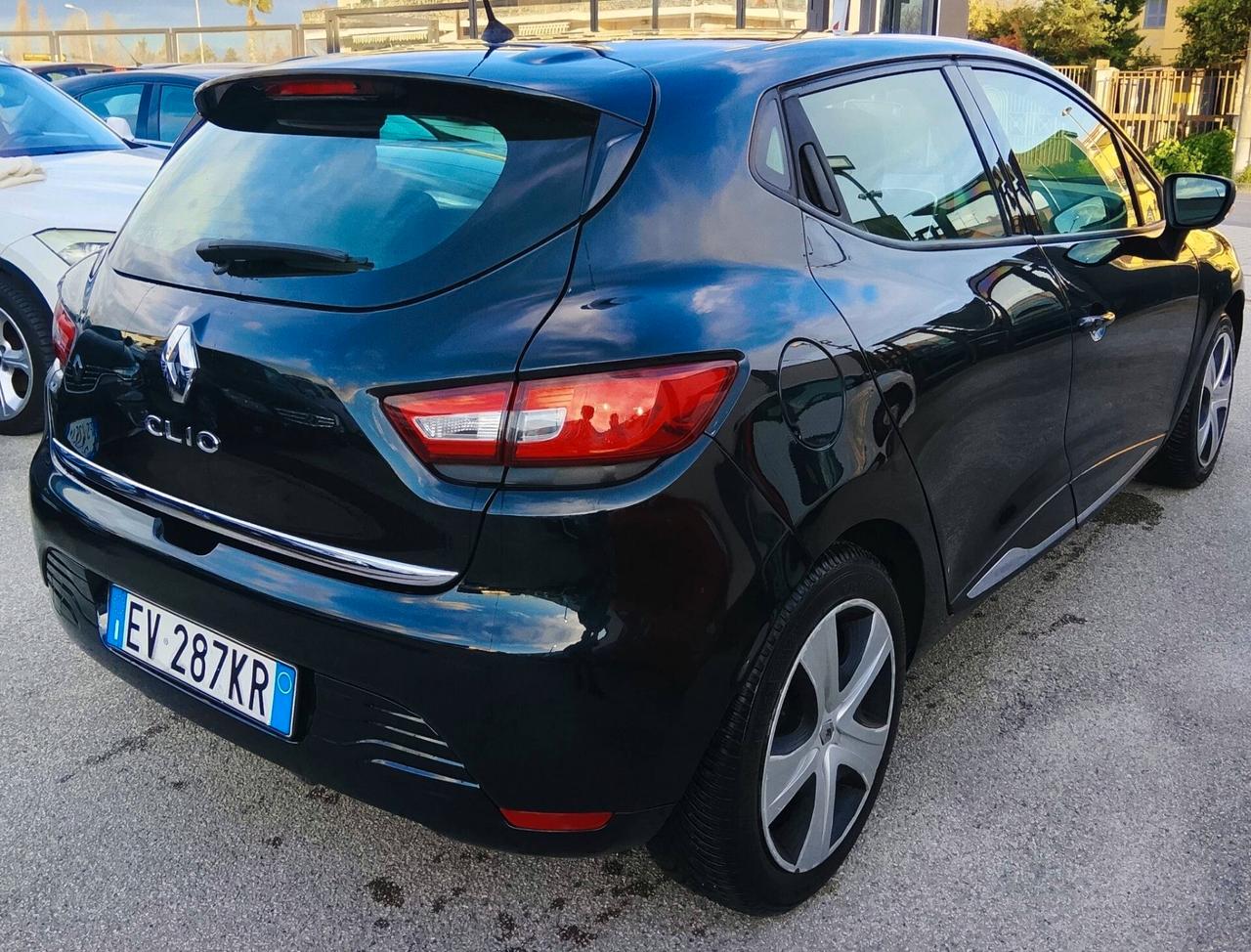 Renault Clio 1.2 GPL 90K KM!