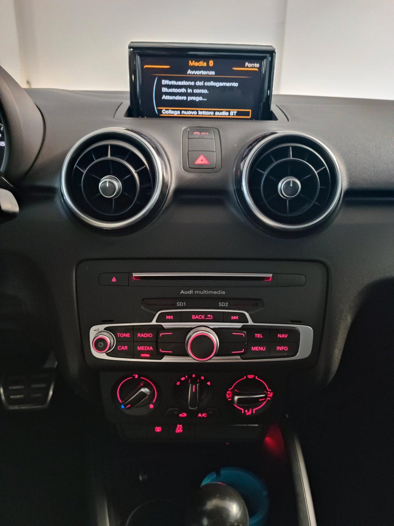 Audi A1 Sportback 1.4 tdi Metal s-tronic