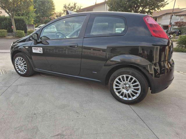 FIAT Grande Punto 1.3 MJT 75 CV 3 porte Dynamic "neo patentati "