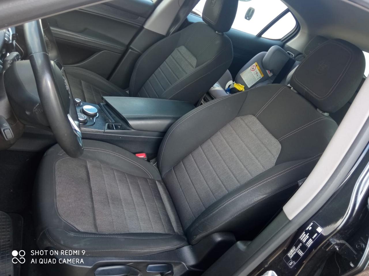 Alfa Romeo Stelvio 2.2 Turbodiesel 160 CV AT8 RWD Sport-Tech