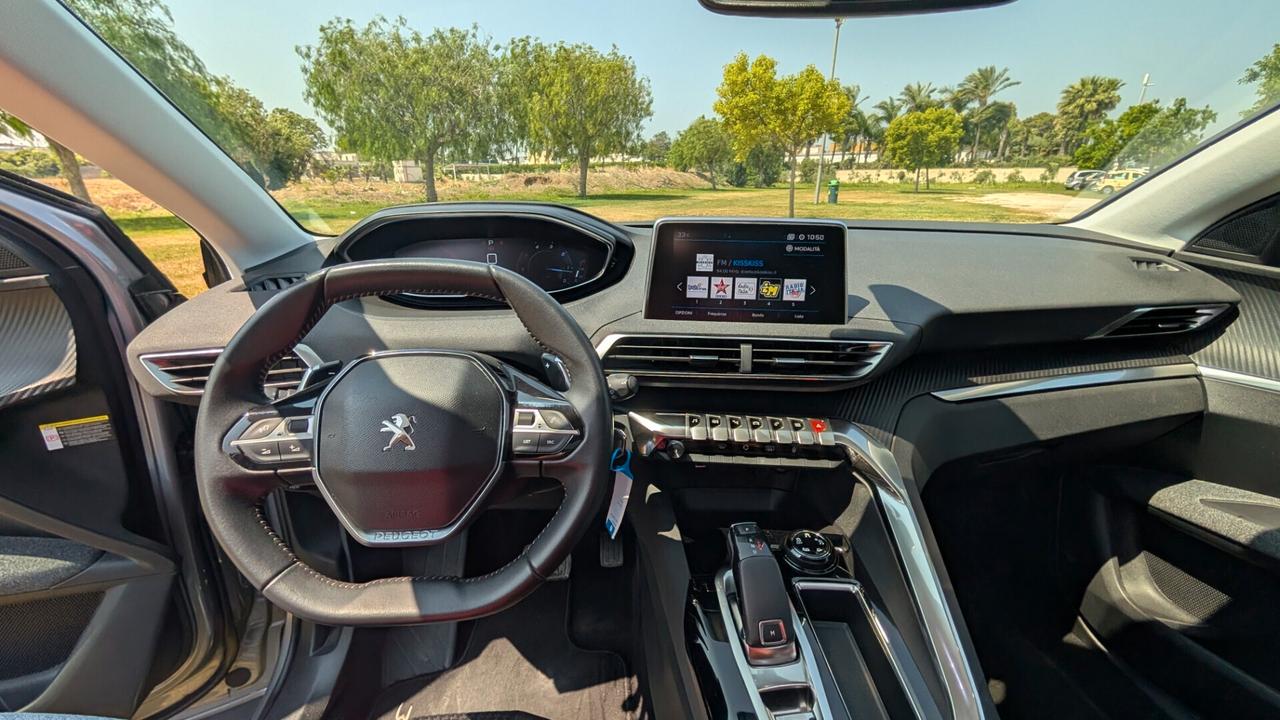 Peugeot 3008 BlueHDi 130 EAT8 TETTO APRIBILE