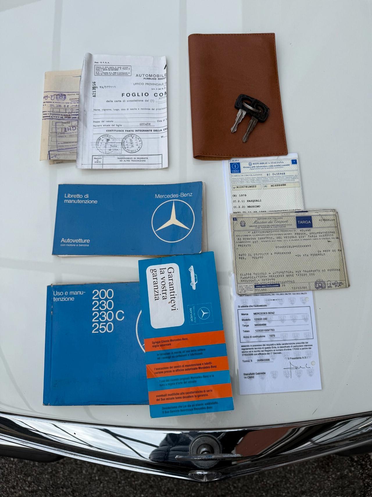 Mercedes 200 W123 "STUPENDA - ASI - TARGHE ORIGINALI"