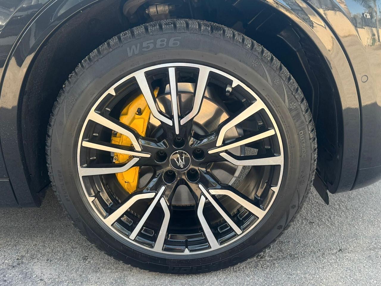 Maserati Grecale MHEV 300 CV AWD GT