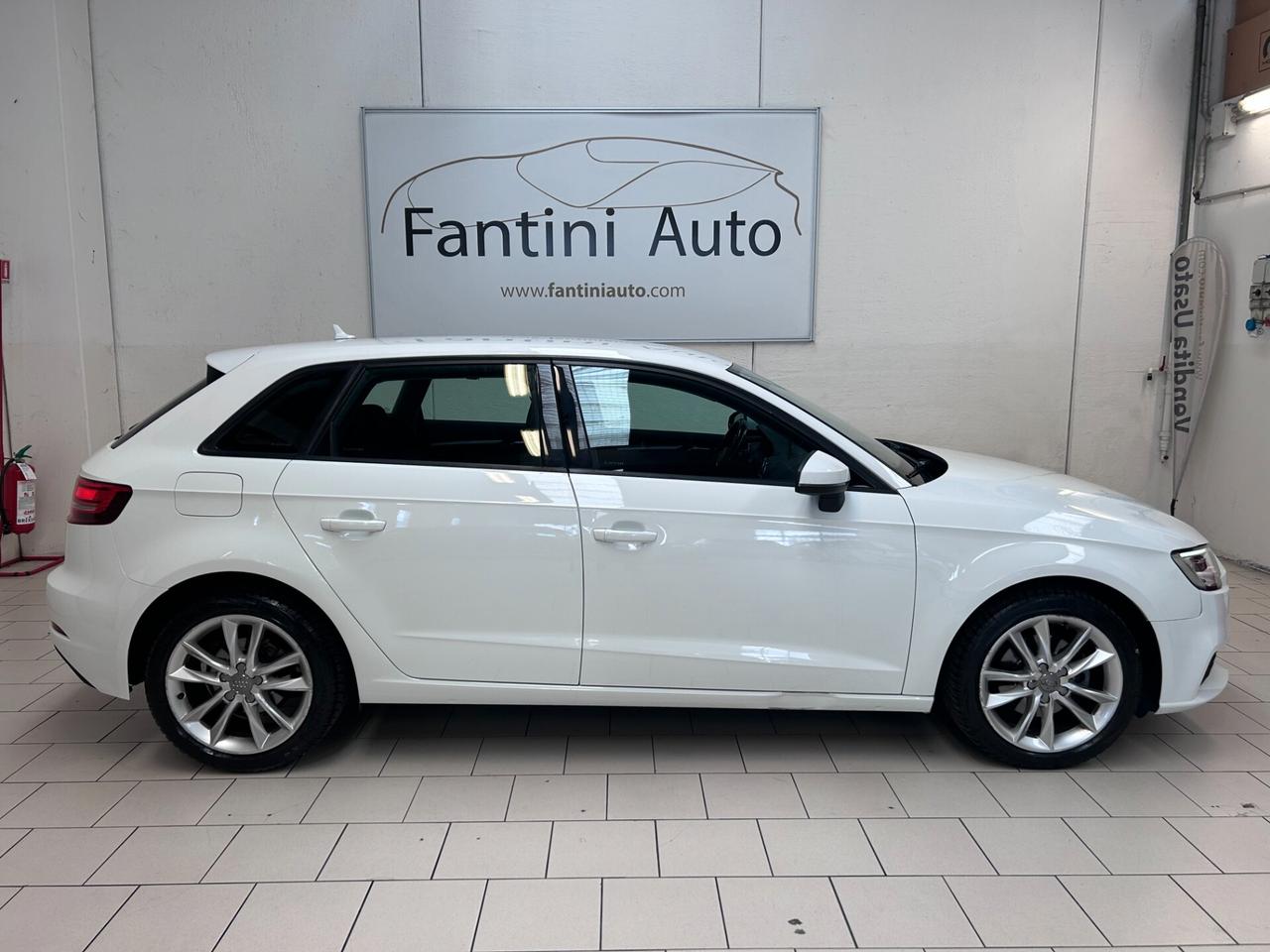 Audi A3 sportback 1.6 TDI 116cv S tronic SOLO PER COMMERCIANTI